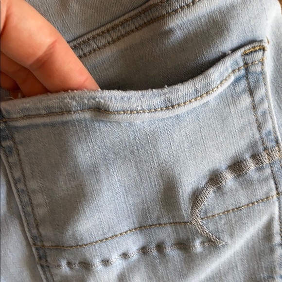 Light wash high wasted shorts - Picture 5 of 5